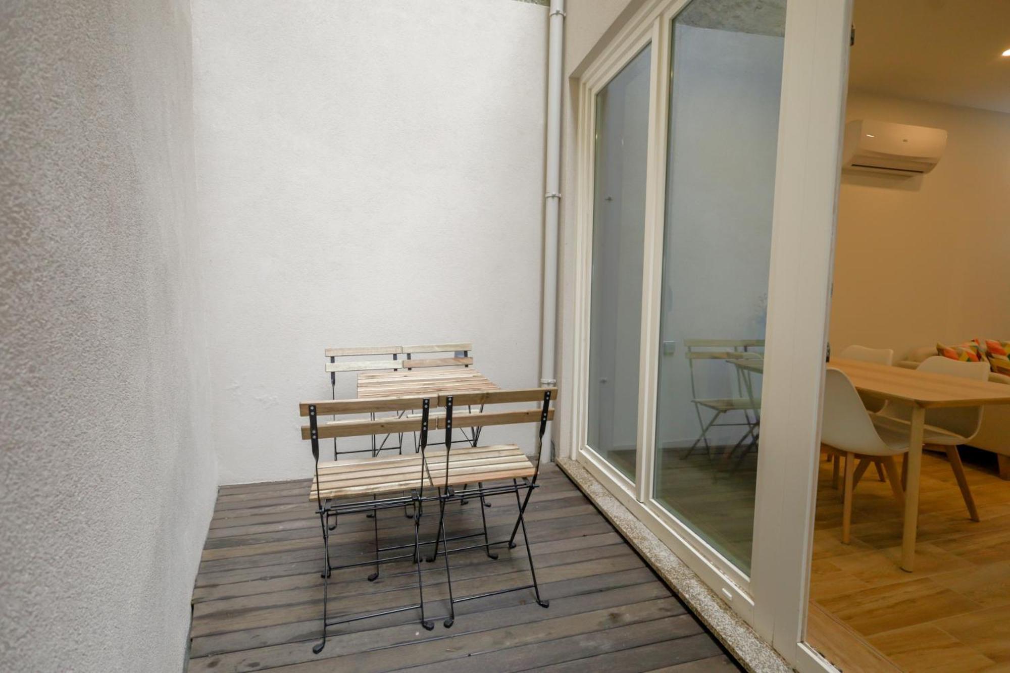 Martires Sweet Apts By Portocityhosts Exterior photo